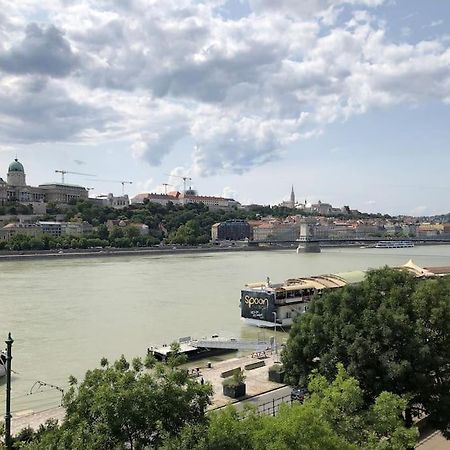 Baroque Danube Panorama Red Apartment Budapest Luaran gambar